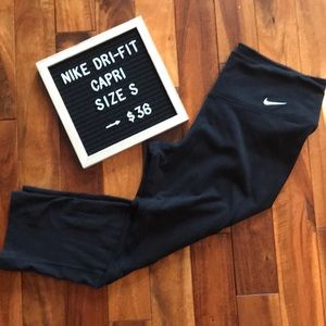 Black Nike Dri-Fit Running Capri